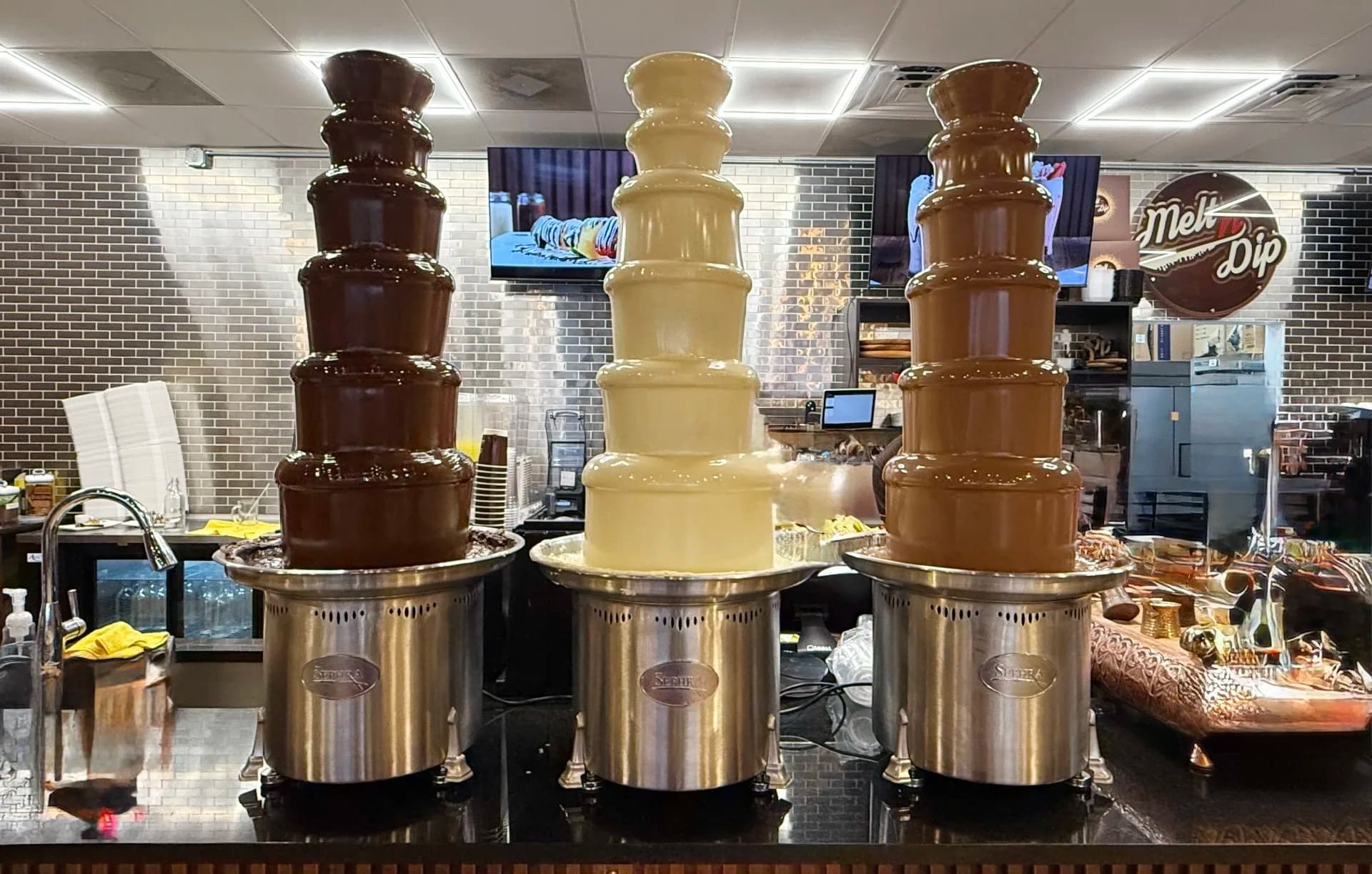 The Belgian Chocolate Fountain: A Host's Complete Guide